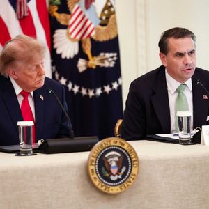 DOJ begs judge to hide Dem raid warrant that's not 'fully executed' until after midterms