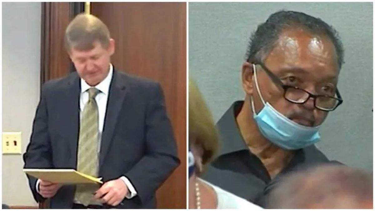 Defense attorney goes off after Rev. Jesse Jackson appears at Ahmaud Arbery trial: These are ‘not courtside seats at a Lakers game’