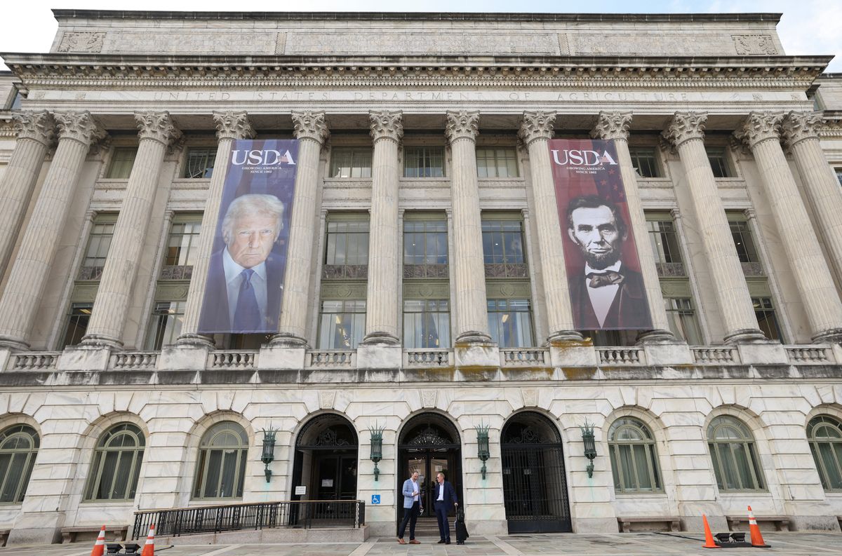 Trump banner on gov building sparks backlash: 'Welcome to North America’s North Korea'