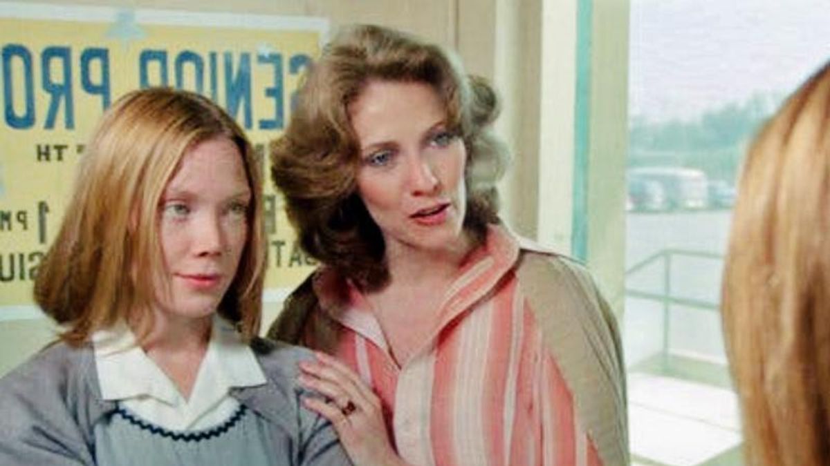 Famous ‘Cats’ actress breaks down why Trump’s damaged soul resulted in him needing her music to calm down