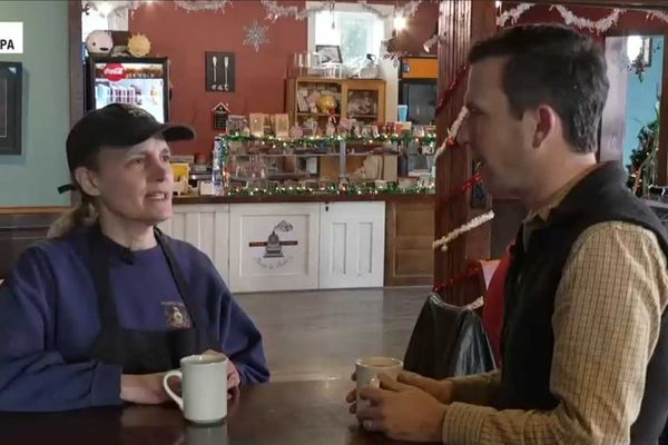 'He’s devastating the economy!' Battleground state voters reject Trump