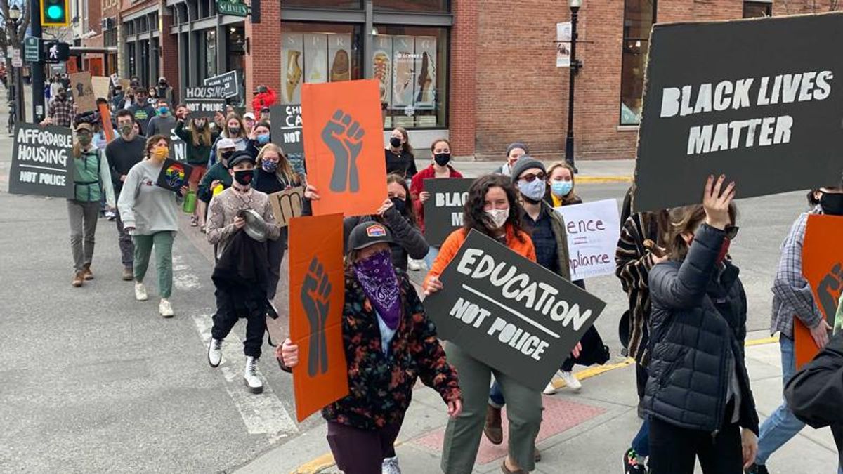 Americans marched against corrupt police during a pandemic — but little changed