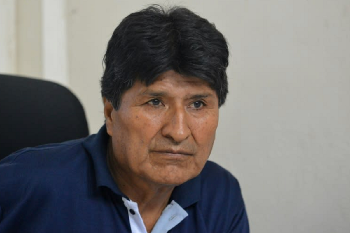 Bolivia prosecutor seeks Morales arrest over 'trafficking' of minor