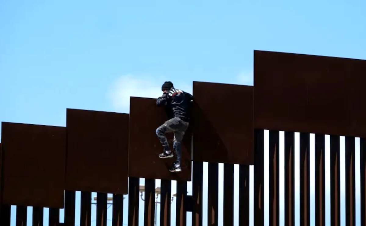 Biden administration to build more Mexico border wall