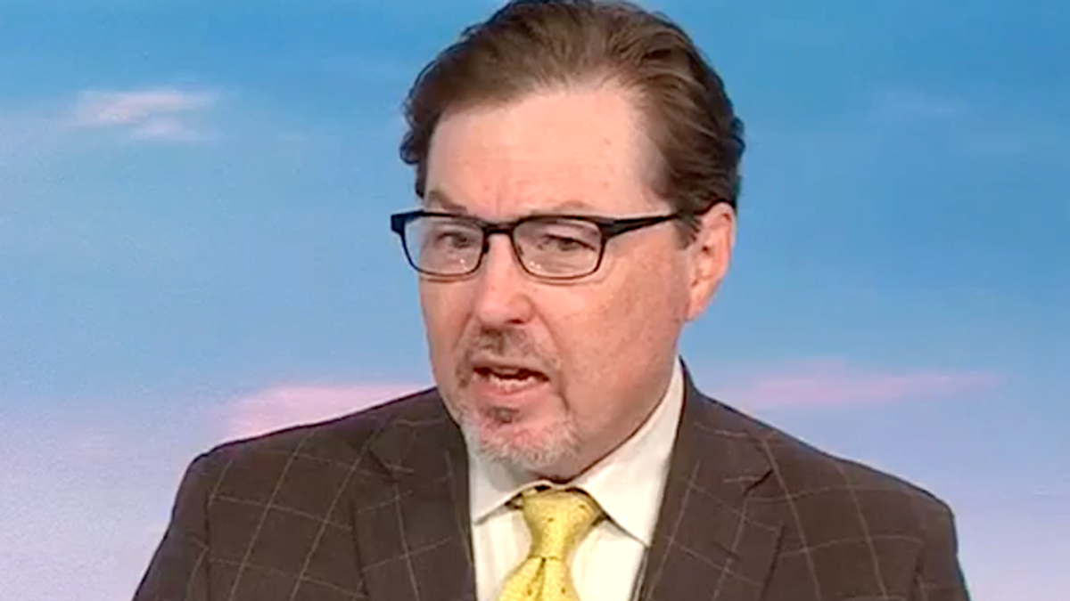 Trump apologist scrambles to defend Trump musing about guns pointed at Liz Cheney