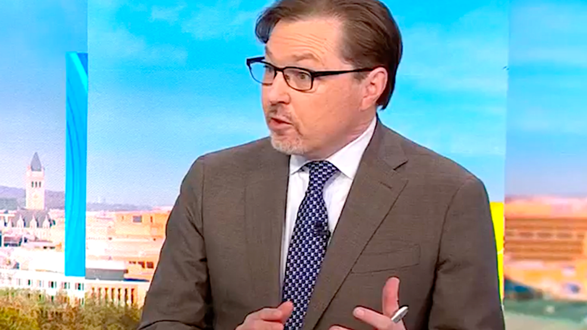 'This is the problem!' CNN conservative ripped for defending Musk's conflict of interest