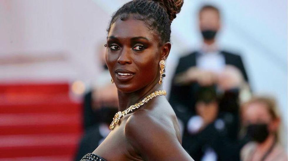 Gem thieves rob Hollywood star at Cannes film festival