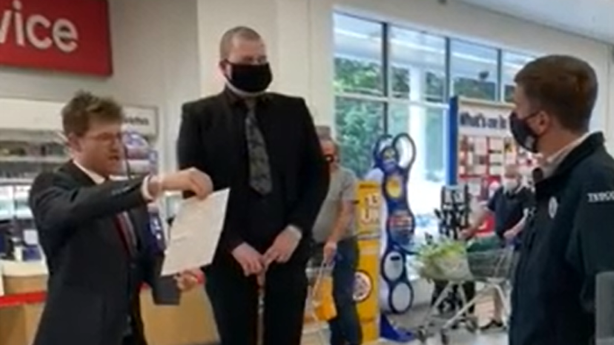 Watch grocery worker's hilarious all-out performance after being asked for 'formal resignation'
