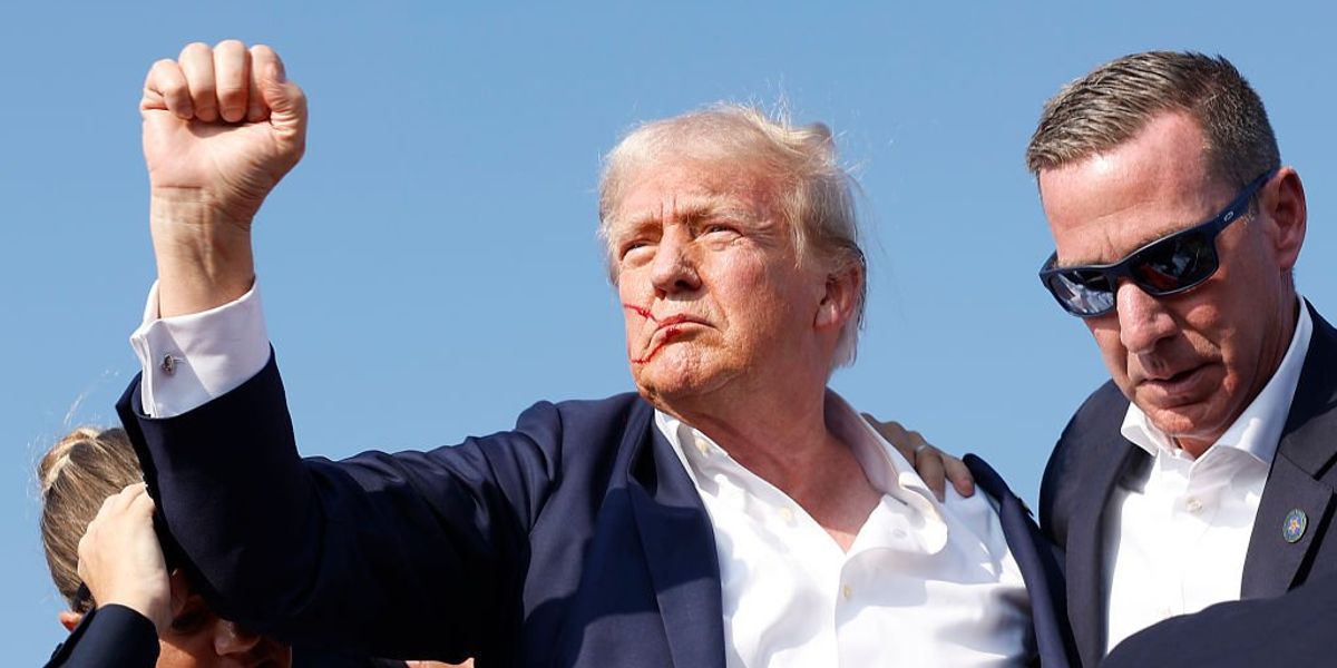 Donald Trump Was Rushed 'I told them!' New video shows local police cursing Secret Service ...