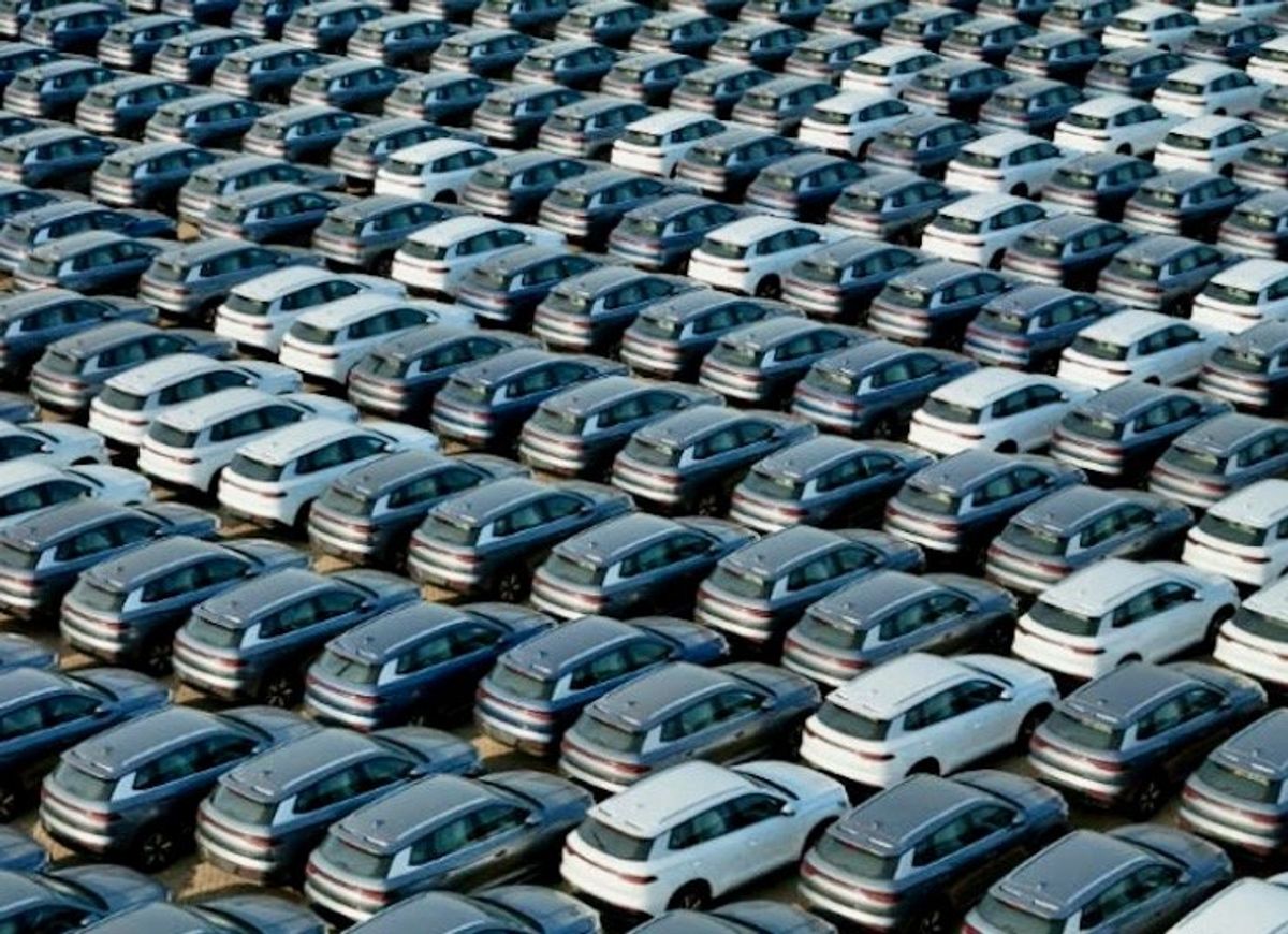 U.S. to ban smart cars containing Chinese tech