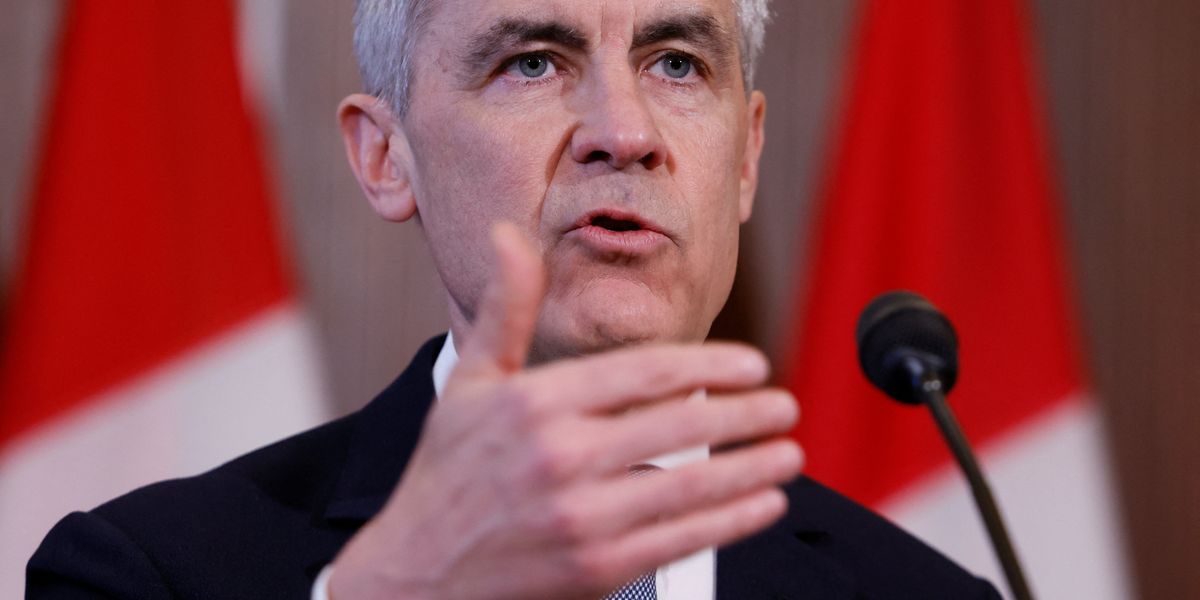 Trump's trade 'blow-up' met with 'collective shrug' by Canadians: report