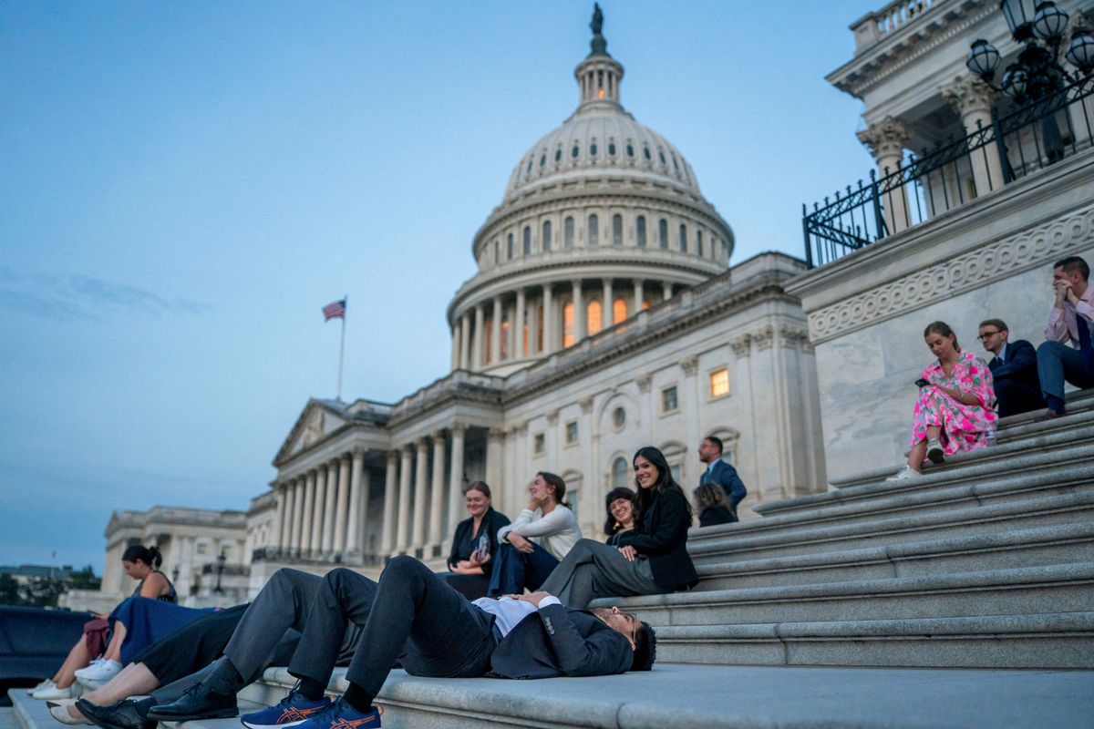 Capitol staffers at sunrise