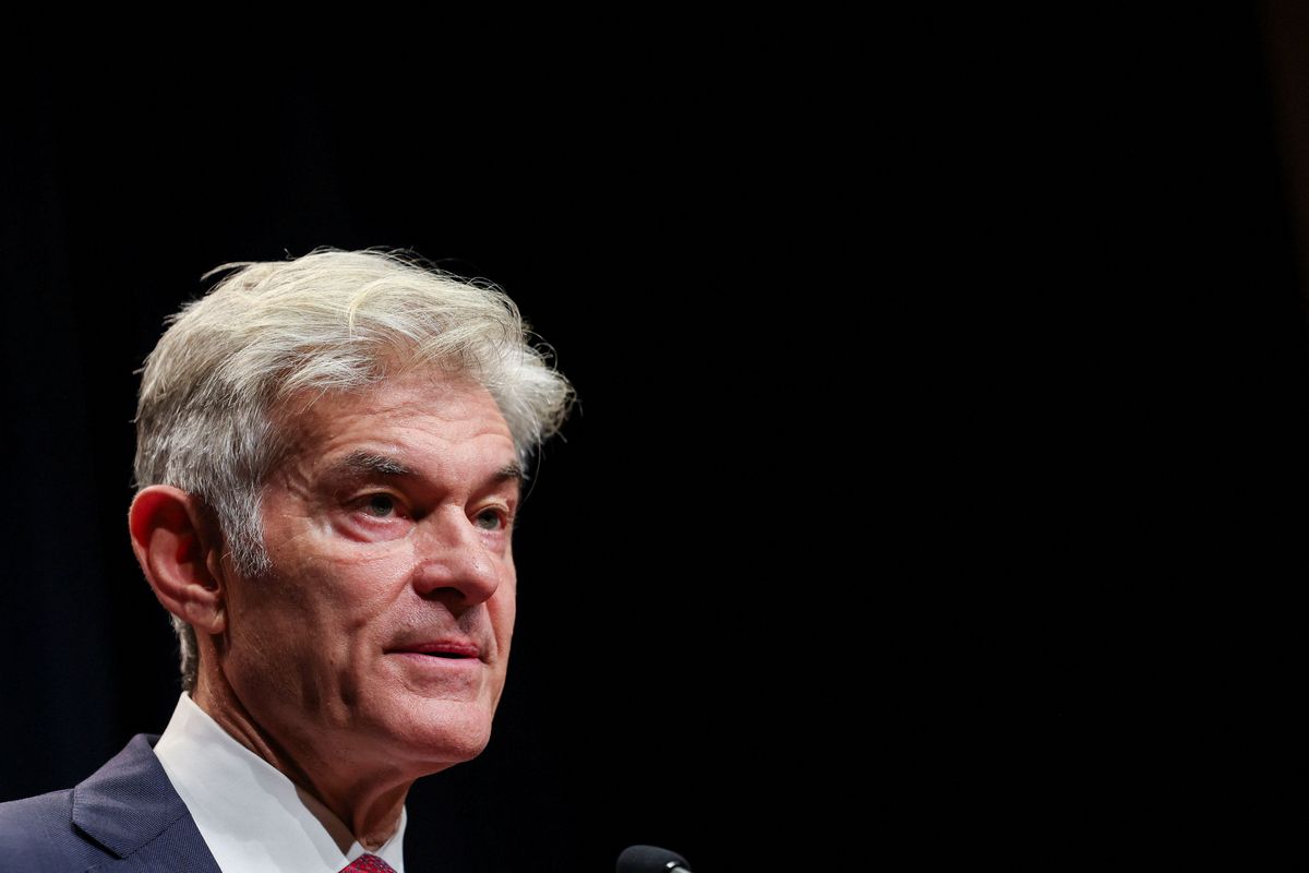 'Carrot cake didn't give me cancer': Dr. Oz under fire after 'insulting' remark