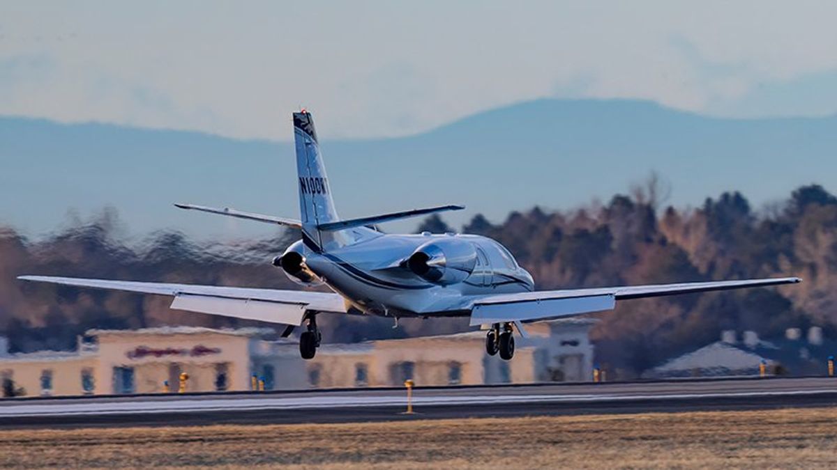 Plane crashes in Virginia mountains after military scrambles jets after it