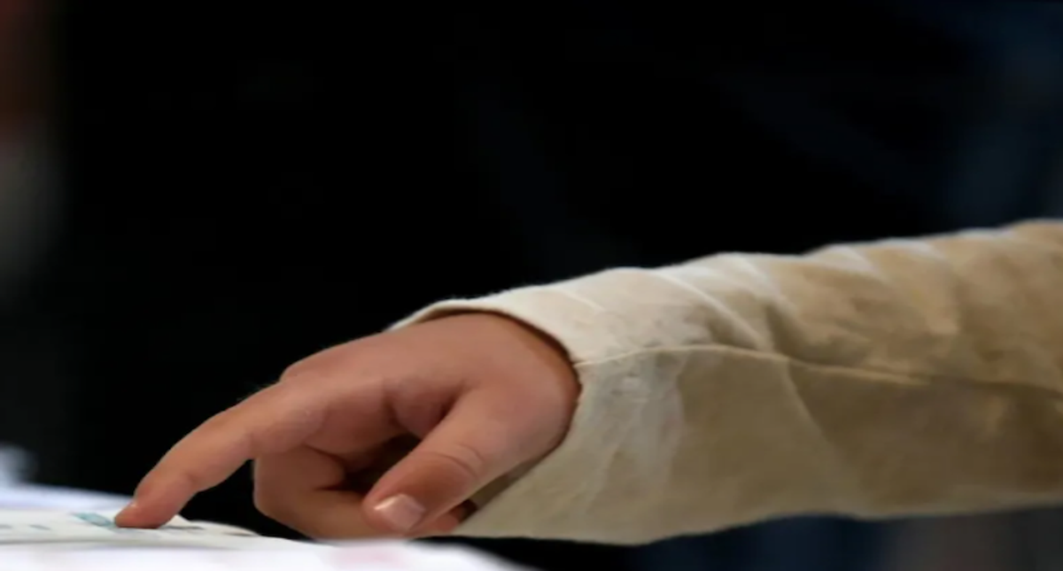 'Charlie Bit My Finger' video fetches $760,000 at NFT auction