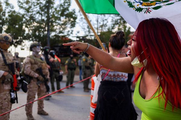 'We protect our own': Chicago parents stand up to ICE despite threat of gas and violence