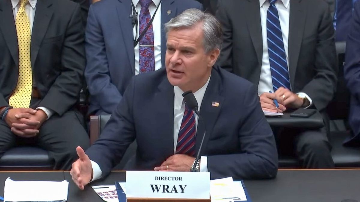 FBI Director Chris Wray announces resignation ahead of Trump taking office