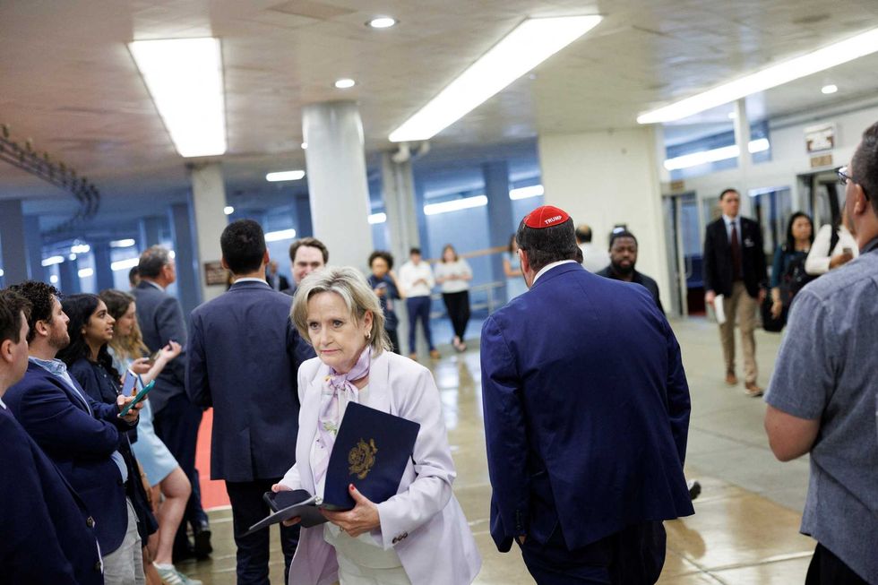 Legendary strategist: GOP Senator is 'nervous as a cat in a room full of rocking chairs'
