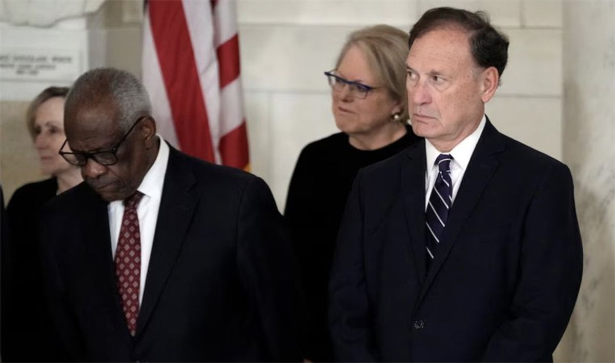 Clarence Thomas and Samuel Alito