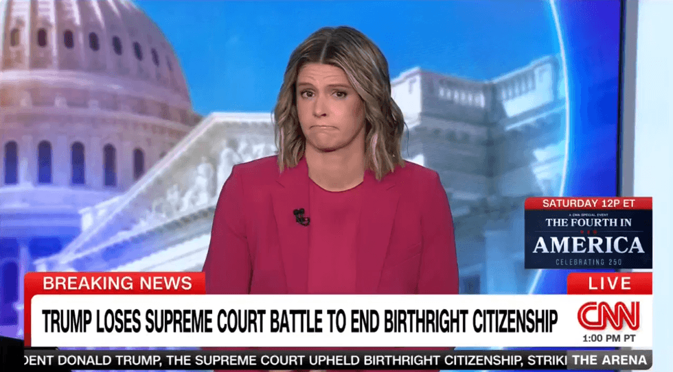 'Wow': Phóng viên CNN sốc 'trên nhiều phương diện' trước sự sụp đổ về nhập cư của đảng Cộng hòa