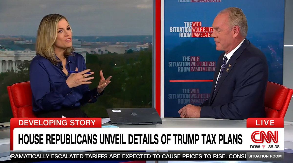 'Heck of a jet!' Republican hammered on CNN as he jokes about Trump plane