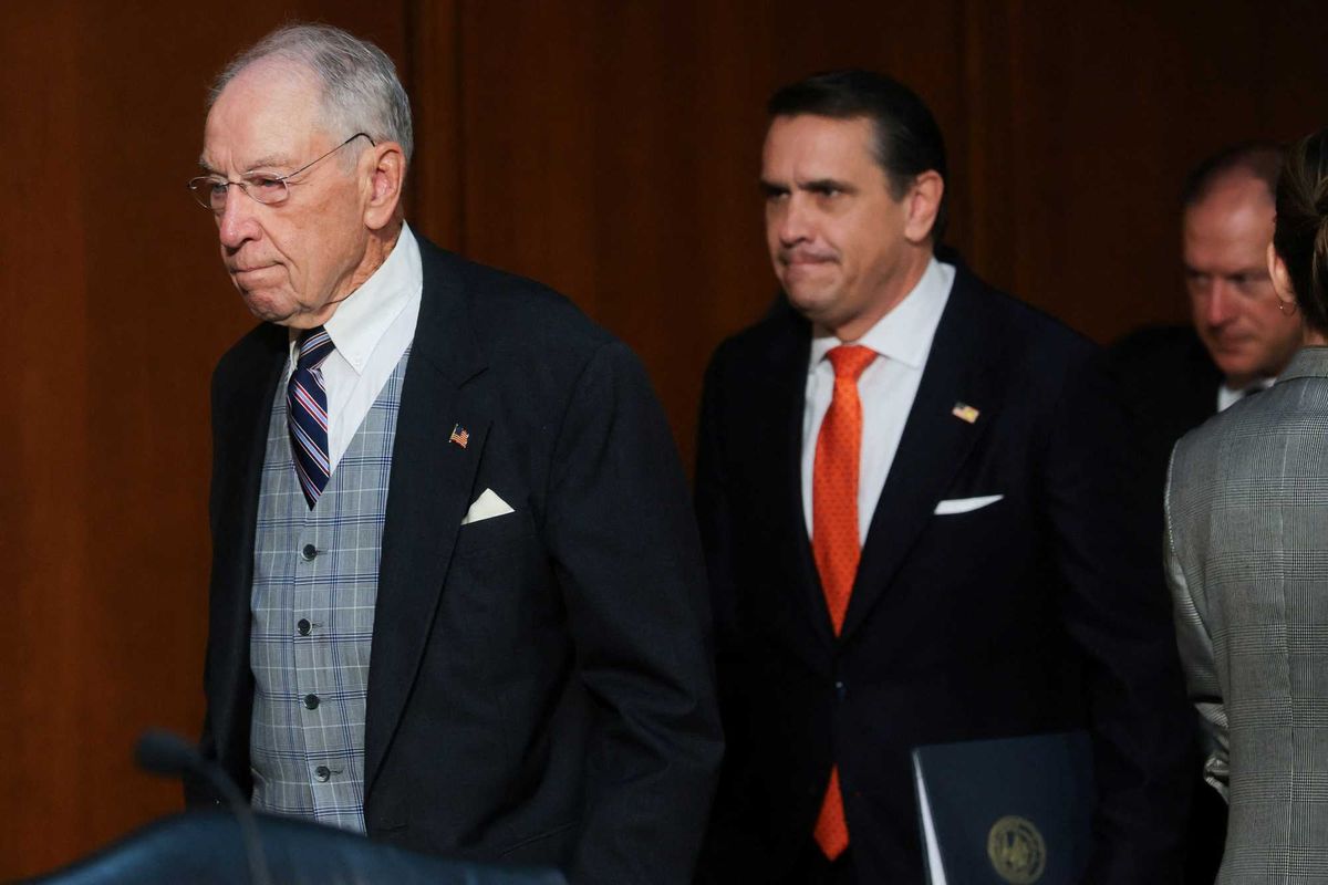 Todd Blanche stabbed senators in the back hours after being sworn in: experts