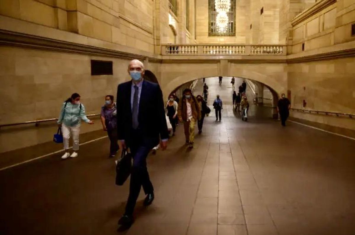 Manhattan office workers are coming back, but slowly