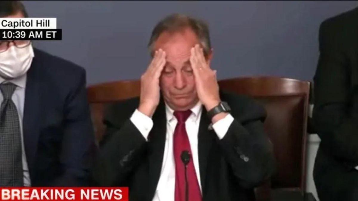 WATCH: Congressman suggests Trump officials will take Fifth Amendment to avoid being hanged for treason