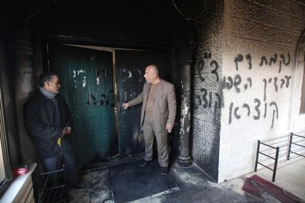 Suspected Jewish extremists torch West Bank mosque in revenge attack