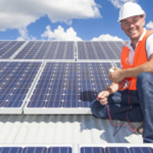 Middle-class Americans leading solar rooftop revolution