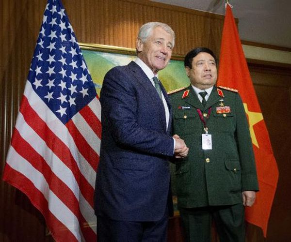 U.S. accuses China of 'destabilizing' acts in South China Sea