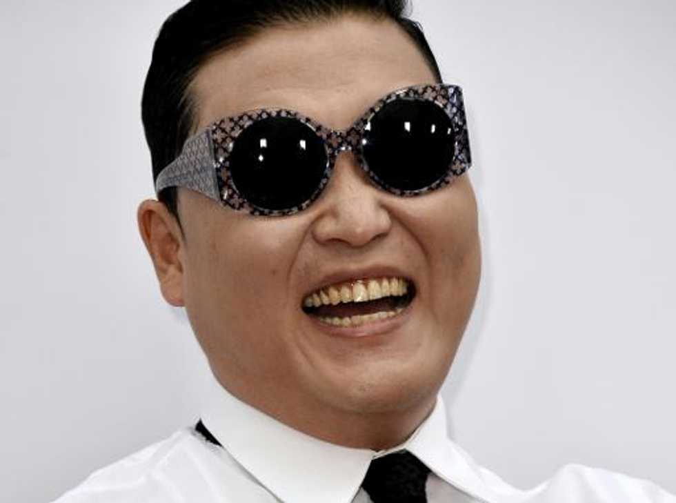 Psy's 'Gangnam Style' sets YouTube record for 2 billion views