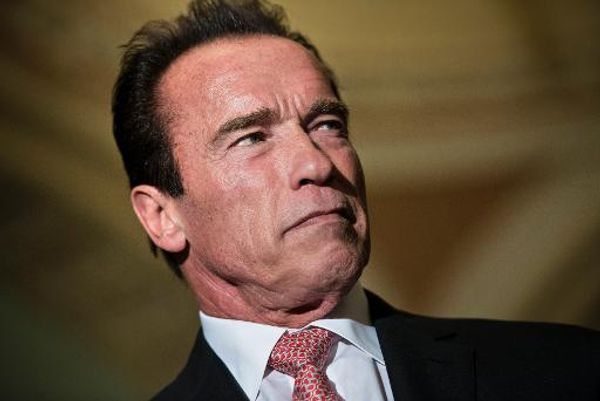 Arnold Schwarzenegger throws weight behind Ukraine protesters
