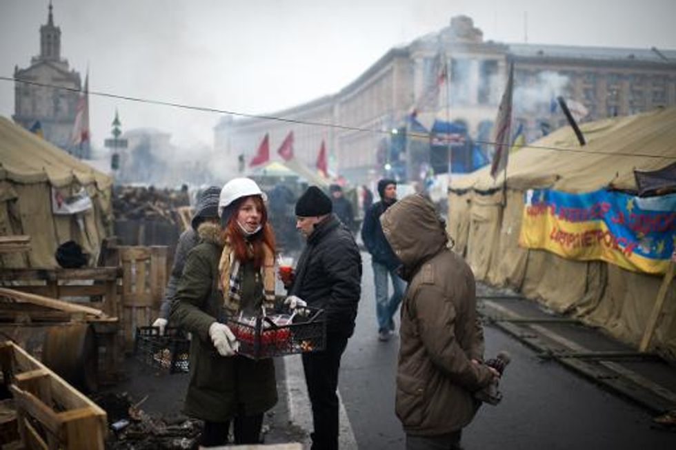 70,000 pro-Western Ukrainians rally in Kiev in fresh show of force