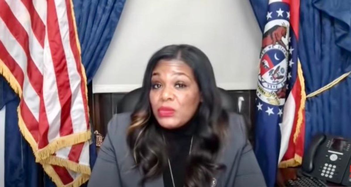 Congresswoman bashes Republicans who refuse to go through metal detectors: 'Find another job'