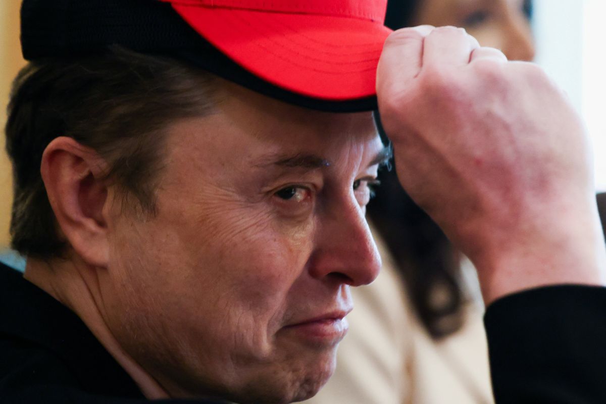 Elon Musk's chatbot IDs him as Trump's 'seriously overweight' pal taking the 'fat shot'