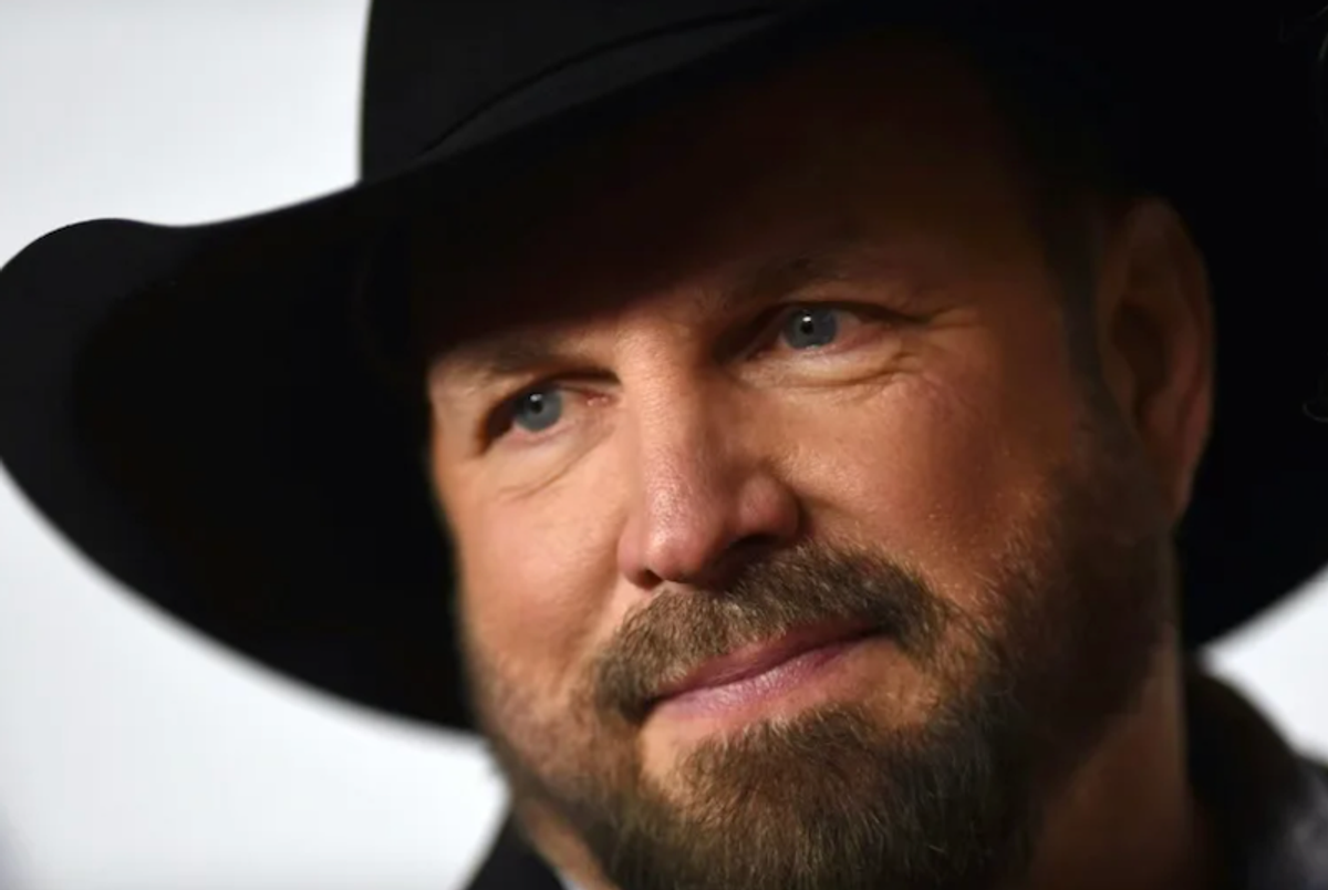Country singer Garth Brooks accused of rape in new lawsuit