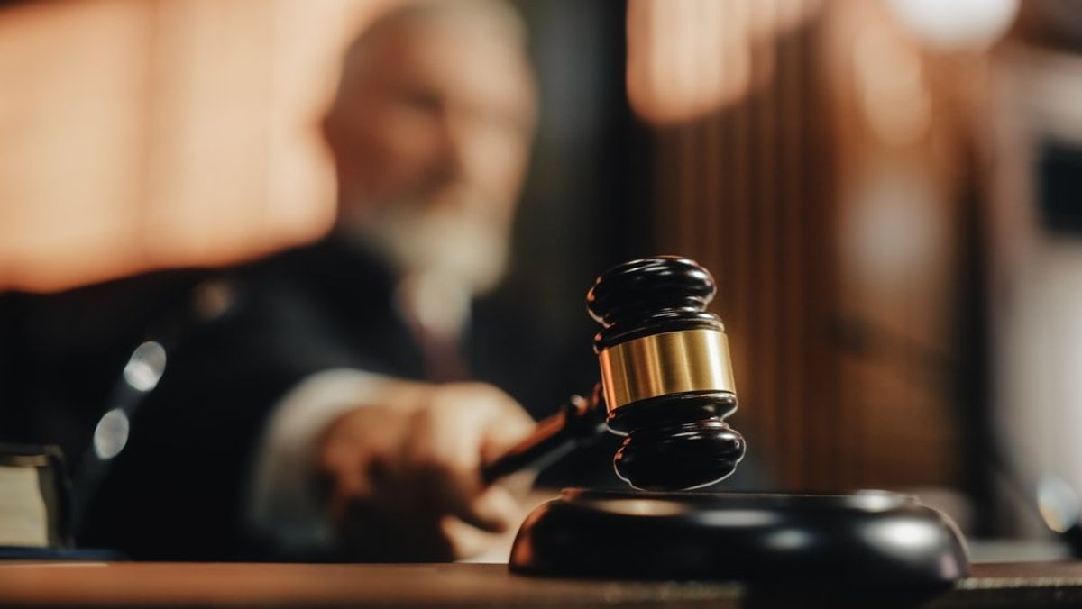 Judge smacks down Trump's 'invasion' claim to justify asylum ban
