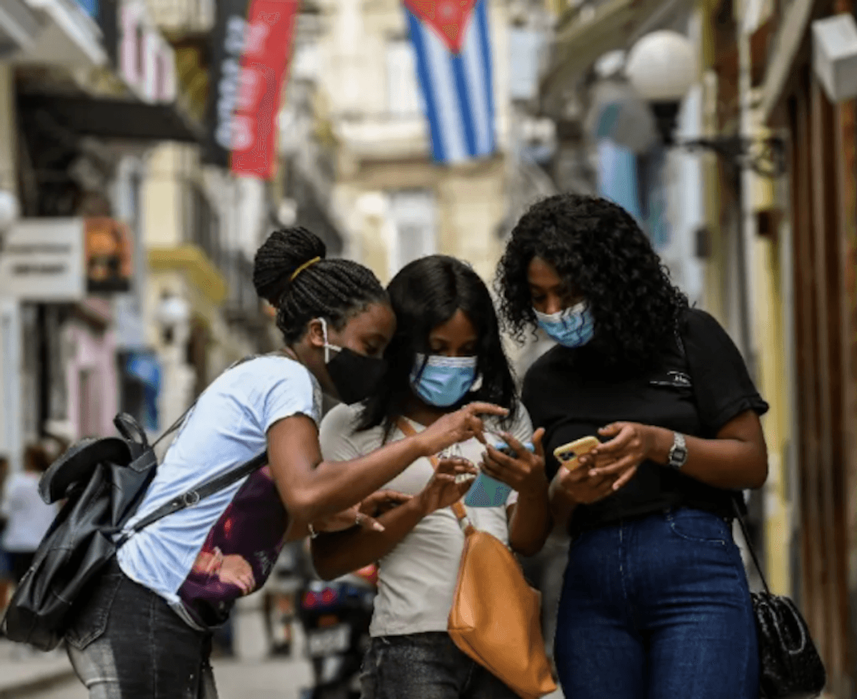 Can the US 'restore' internet to Cuba?