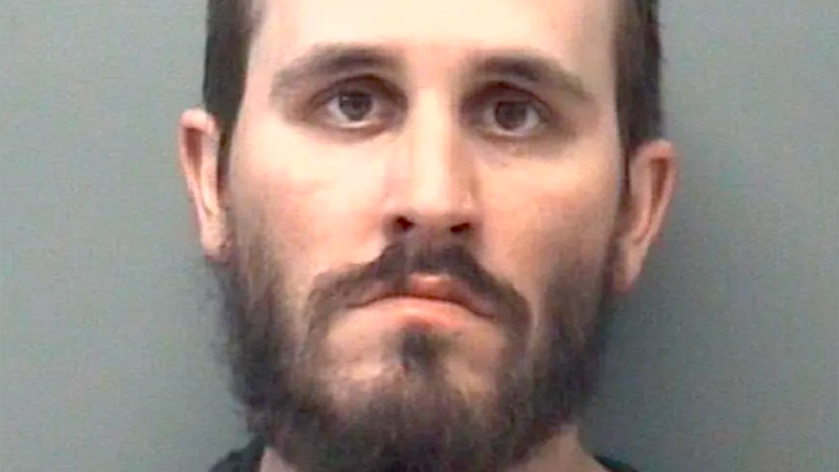 'Ready for civil war': Cops find conspiracist's car packed with pipe bombs