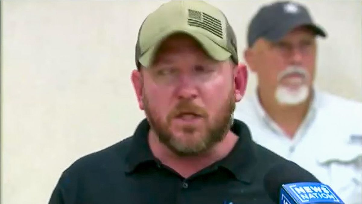 'Families deserve better!' Reporter shames official fleeing presser after flood
