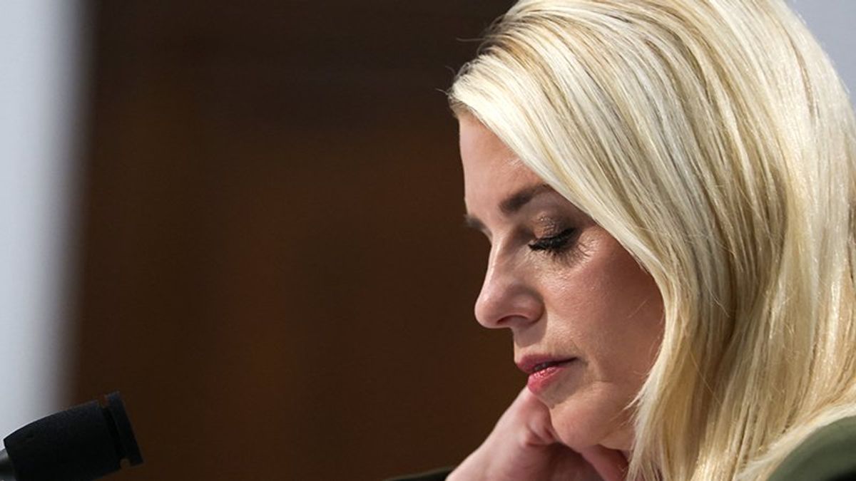 Pam Bondi's MAGA 'switcheroo' has left her almost certain to be fired: DC insider