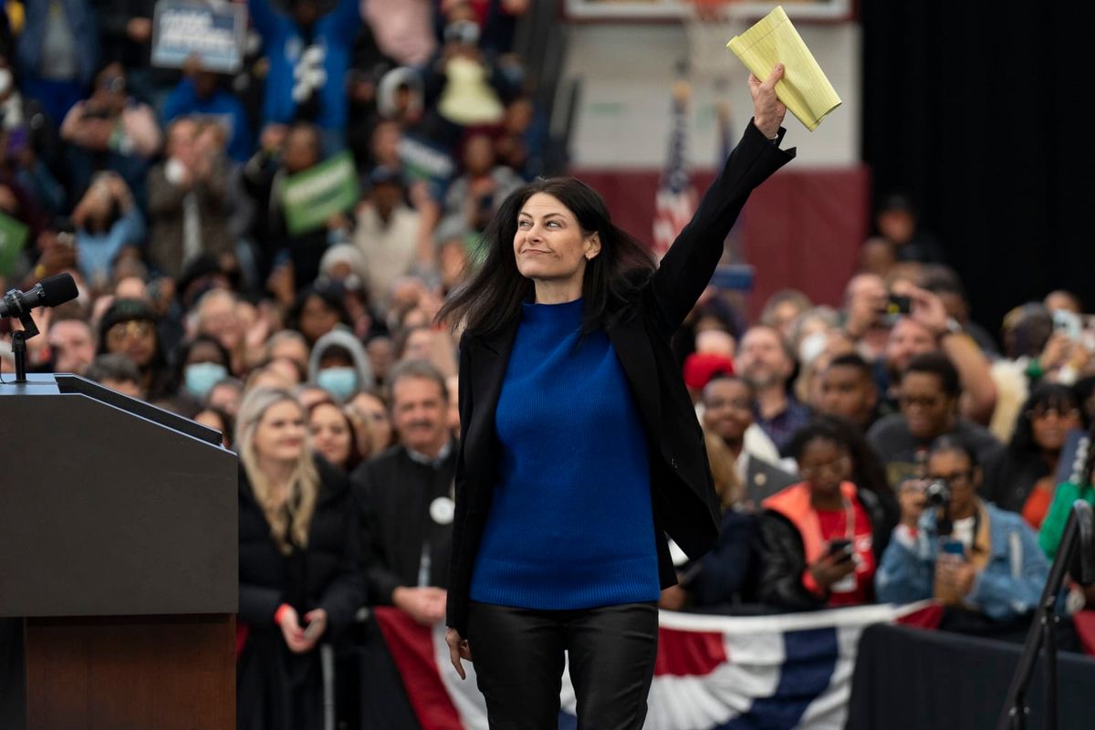 Democrat-connected synagogue president stabbed to death outside her home: report