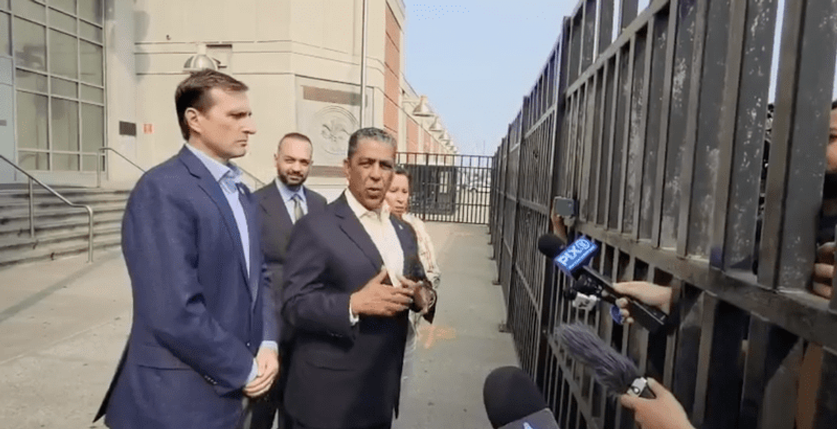 'Deeply unserious': DHS flips out after Dems post video of them being denied at ICE center