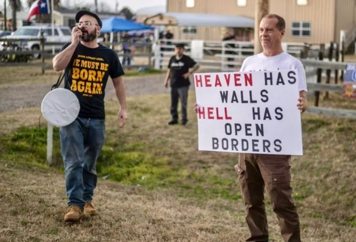 'God's Army' protesters rally in Texas against migrant crossings