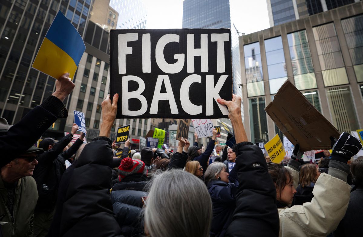 'Chaos': Federal workers ordered to return to offices — even as leases terminated