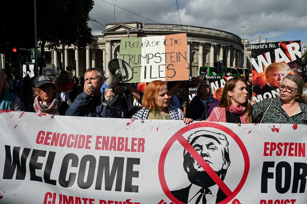 Humiliation for Trump as Ireland flocks to the streets with enormous and lewd balloons
