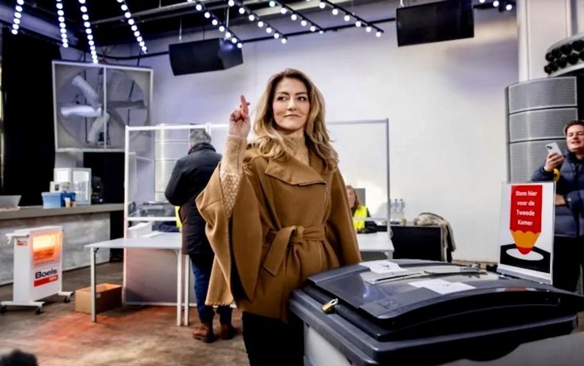 Dutch vote in election thriller