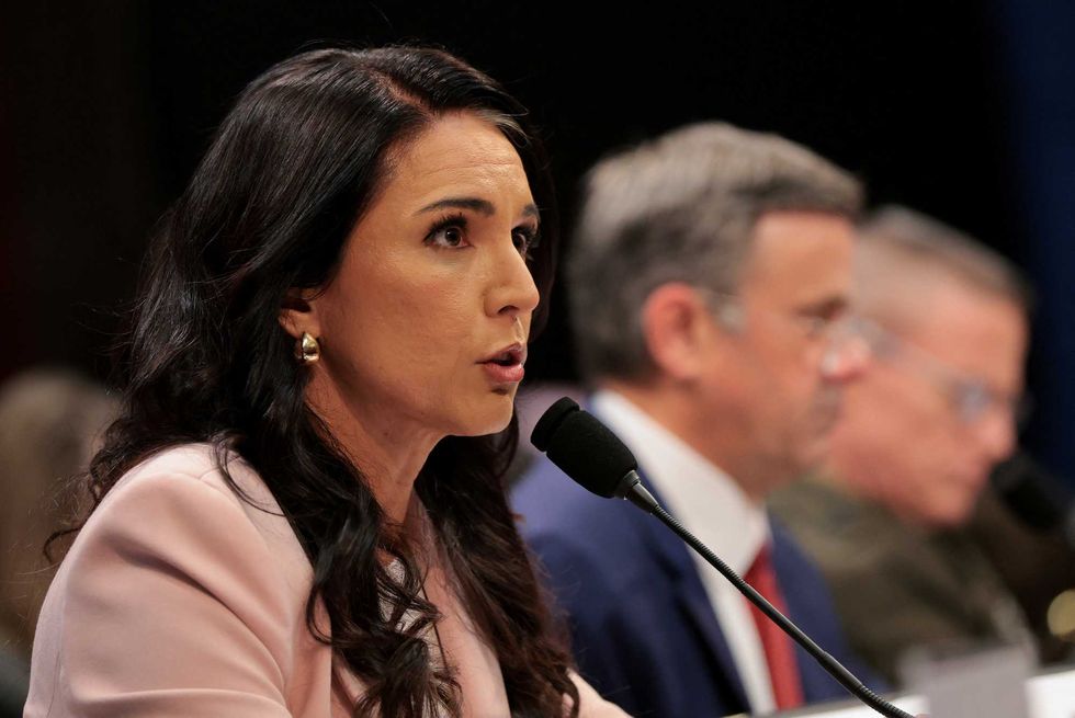 Tulsi Gabbard heard Trump's 'clarion call' — and it might cost her dearly: analyst