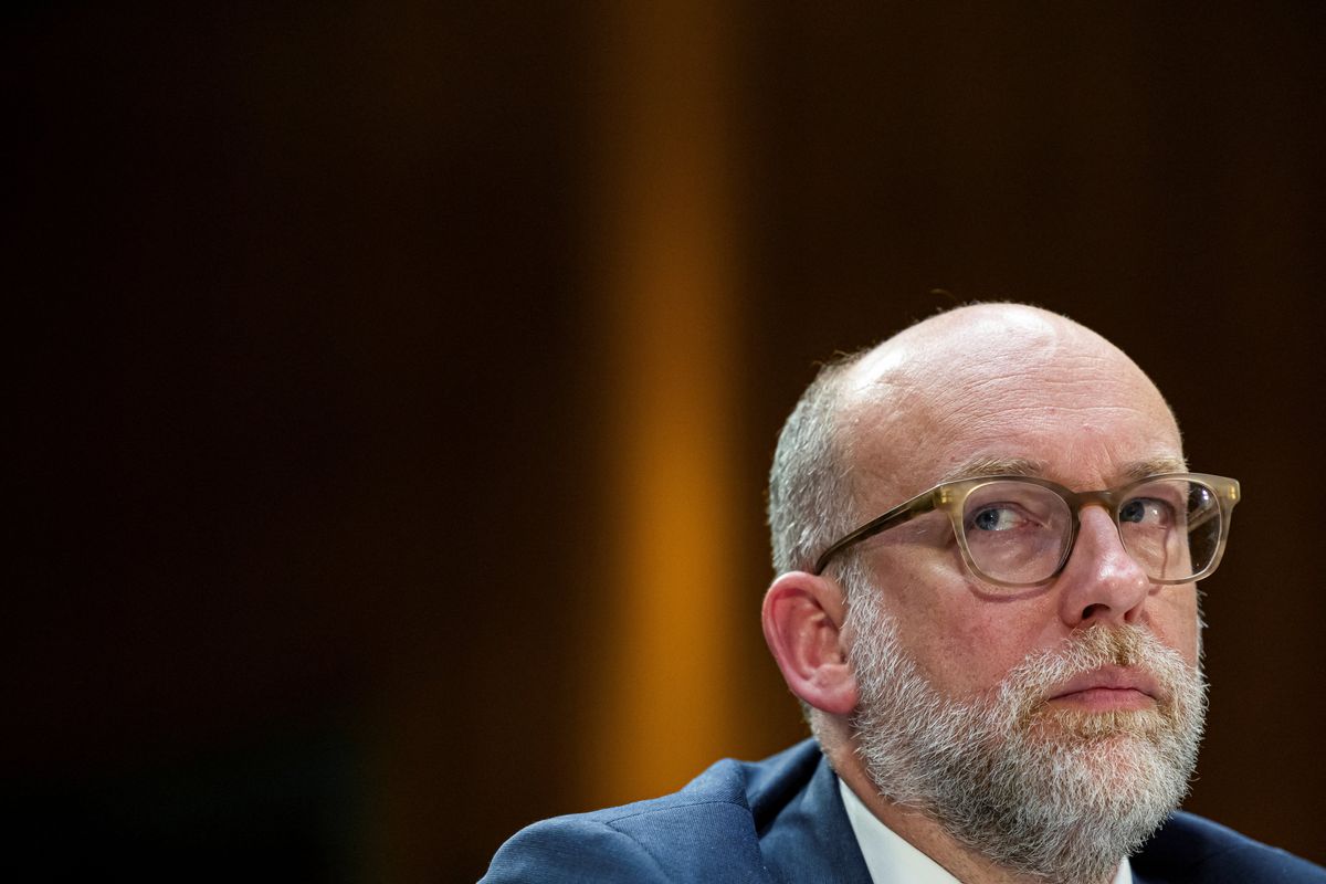 'Show a little bit of respect!' Trump official reprimanded at fiery hearing